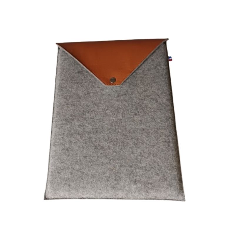  Housse d'ordinateur verticale en feutre de laine - personnalisable